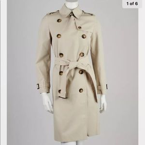 Burberry Trench coat Women’s US size 6